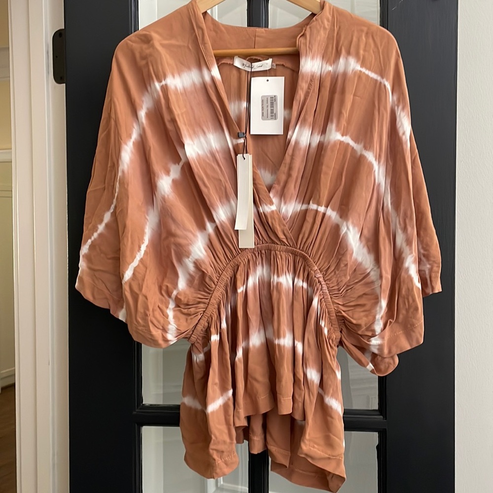 NWT Womens Tye Dyed Top-Size M